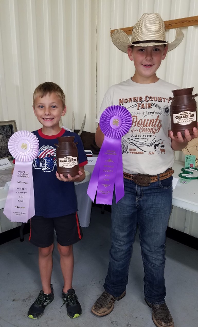 Junior Visual Arts Winners: Brayden Jarvis, Champion, Eli Day, Reserve Champion 